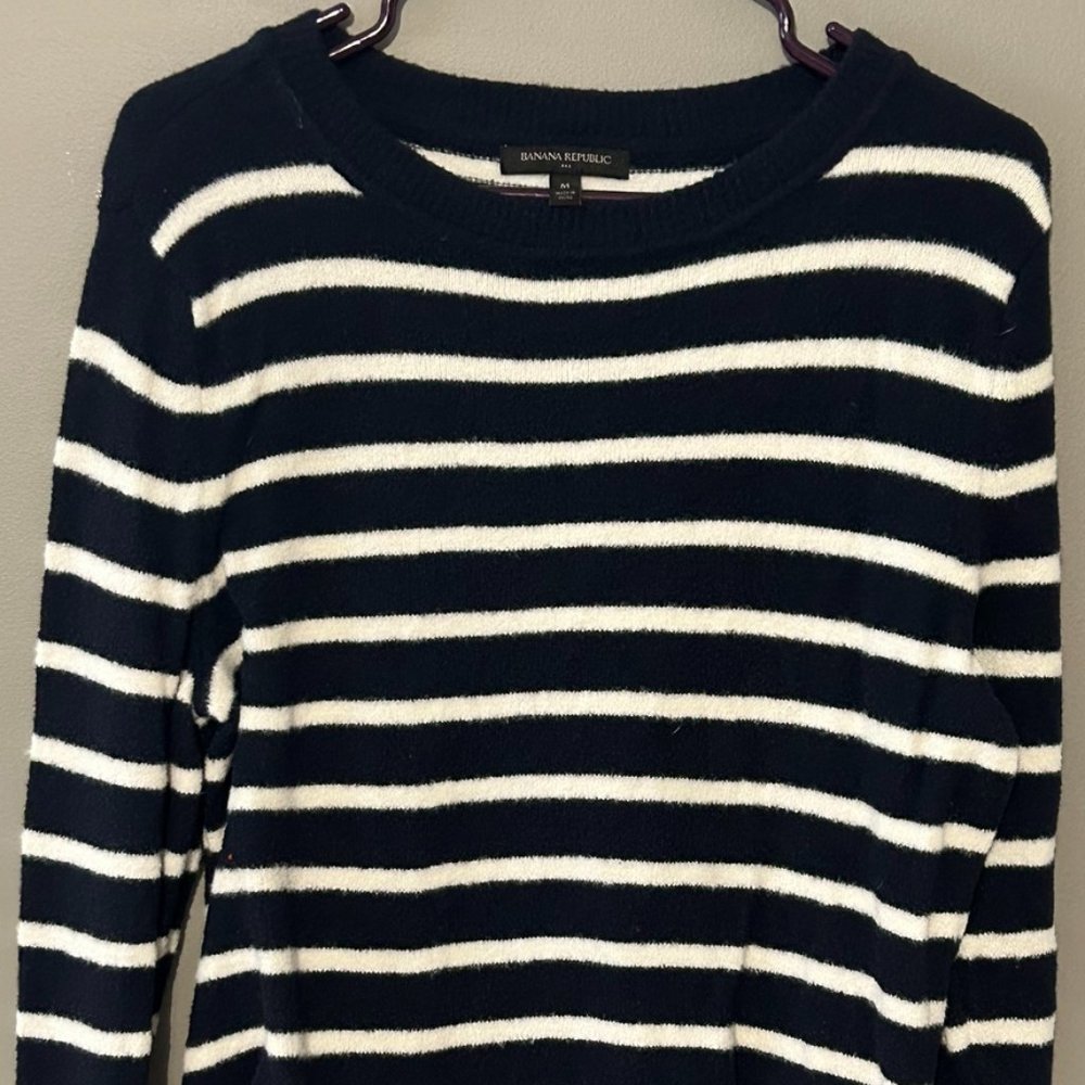 Banana Republic - Size Medium - Striped Sweater